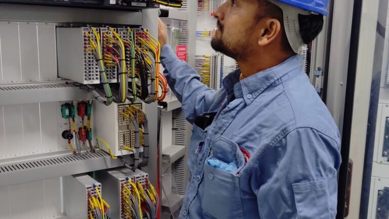 Electrician demo card